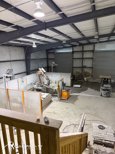 More Photos Of 155 Hunt Dr, Rossville Warehouse For Sale