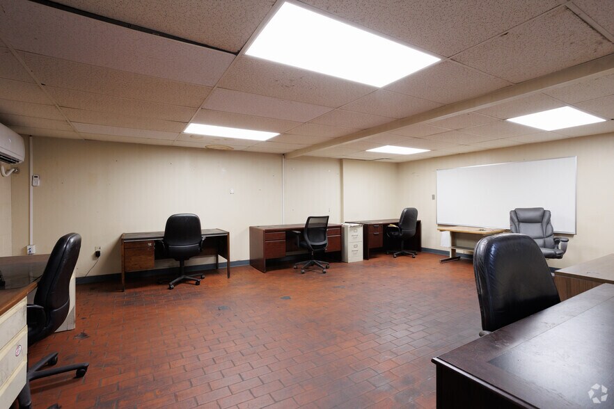 More Photos Of 1104 Clinton Ave, Washington Court House Food Processing For Lease
