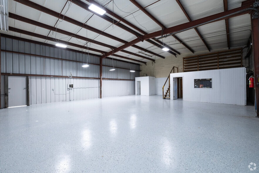 More Photos Of 5626 N Dale Mabry Hwy, Tampa Unknown For Lease