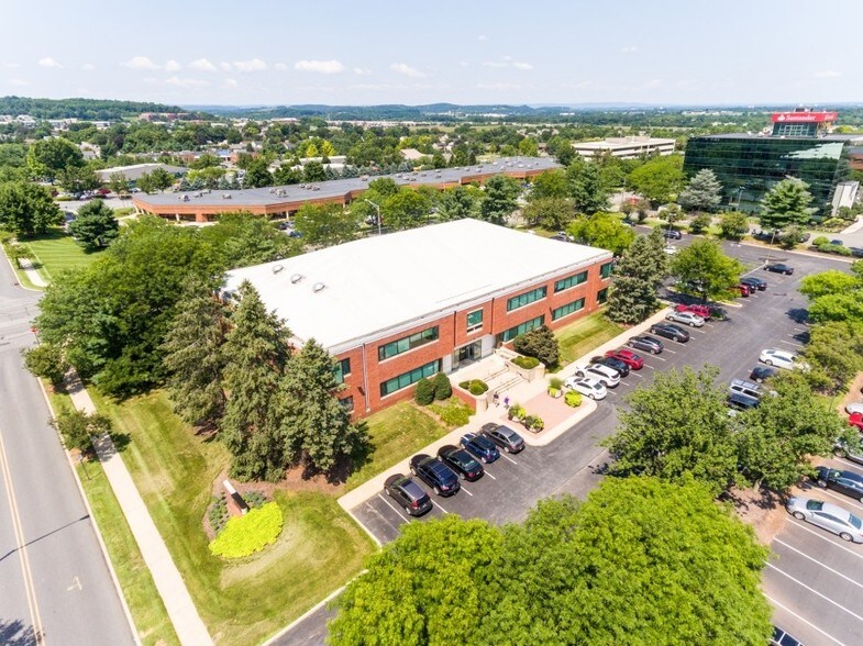 More Photos Of 1150 Berkshire Blvd, Wyomissing Office For Sale