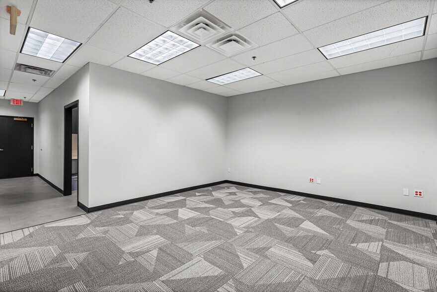 More Photos Of 3601 NE Loop 820, Fort Worth Office For Lease