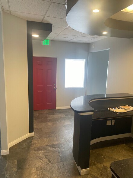 More Photos Of 1990 S Santa Fe Ave, Vista Freestanding For Lease