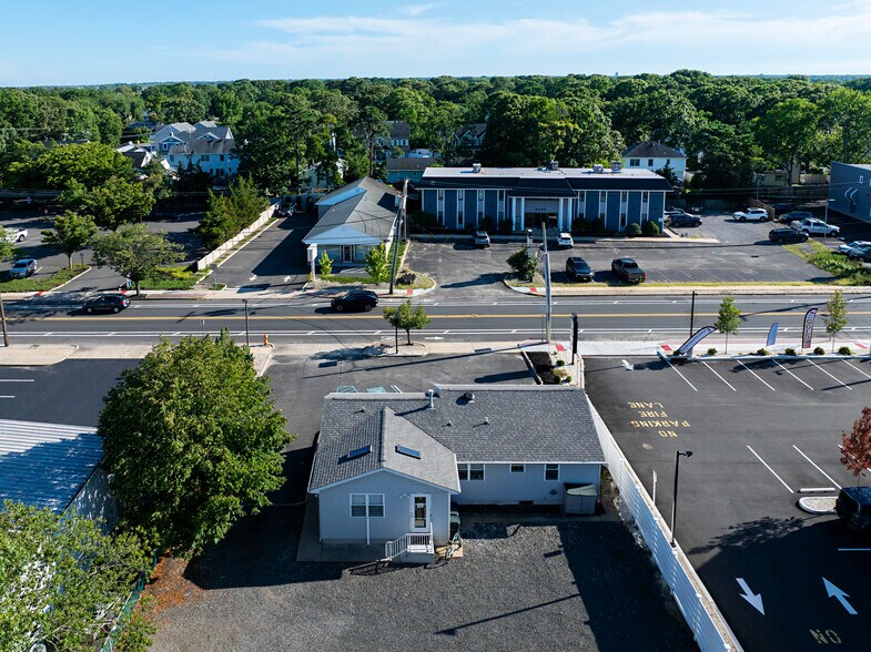 More Photos Of 2417 Bridge Ave, Point Pleasant Office For Sale