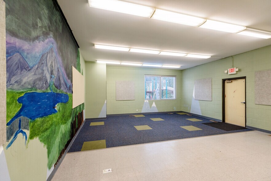 More Photos Of 2992 SE Monroe St, Milwaukie Daycare Center For Sale