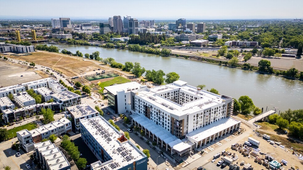 More Photos Of 995 Riverfront st, West Sacramento General Retail For Lease