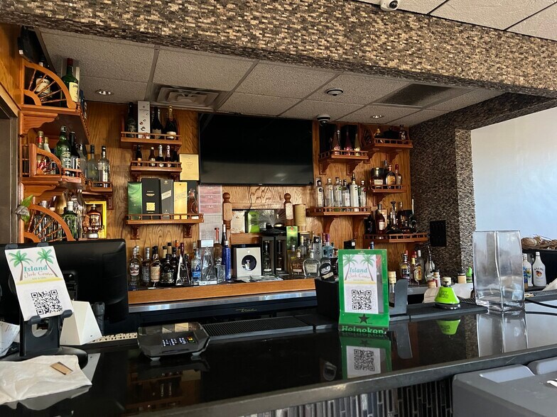 More Photos Of 5038 Memorial Dr, Stone Mountain Freestanding For Sale