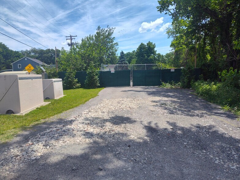 Primary Photo Of 2619 Hollins Ferry rd, Baltimore Land For Lease