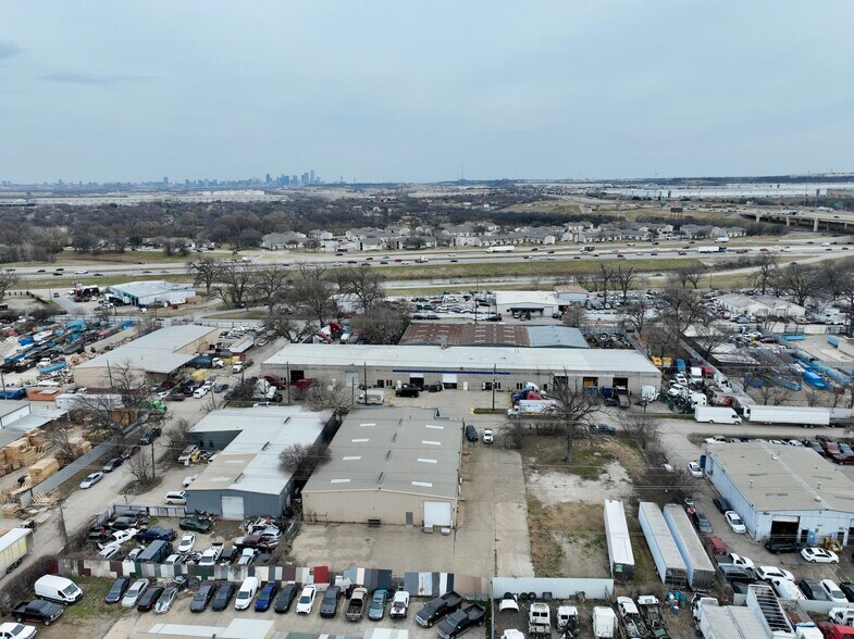 More Photos Of 2119 Quincy St, Dallas Warehouse For Lease