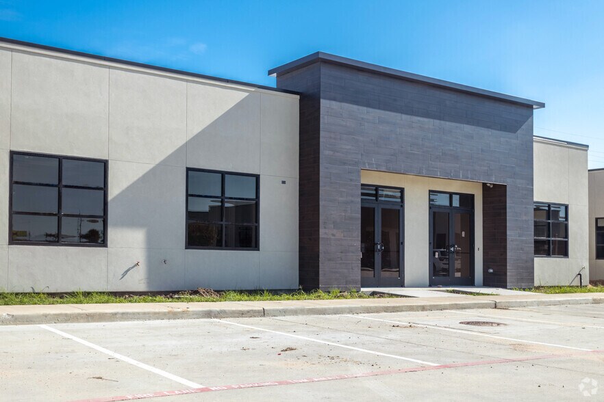 More Photos Of 8118 Fry Rd, Cypress Office For Lease