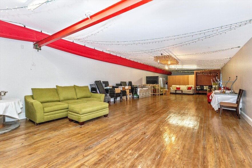 More Photos Of 14 E Patrick St, Frederick Storefront Retail Office For Sale
