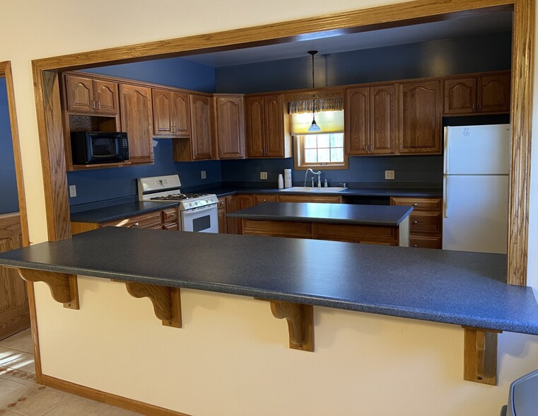 More Photos Of 6260 Hermantown Rd, Duluth Office For Lease