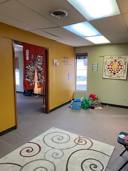 More Photos Of 6055 Lehman Dr, Colorado Springs Office For Lease
