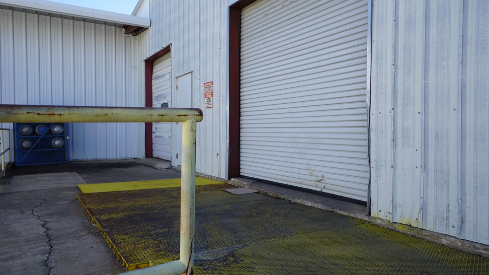 More Photos Of 207 Allison, Taylor Manufacturing For Sale