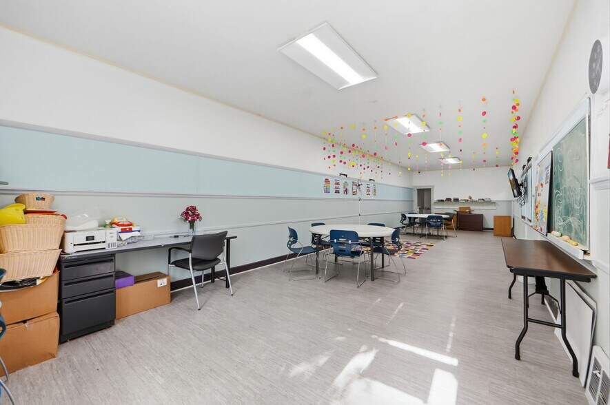 More Photos Of 401-407 N Patterson Park Ave, Baltimore Religious Facility For Sale