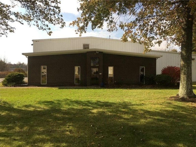 More Photos Of 20 Museum Rd, Washington Warehouse For Lease