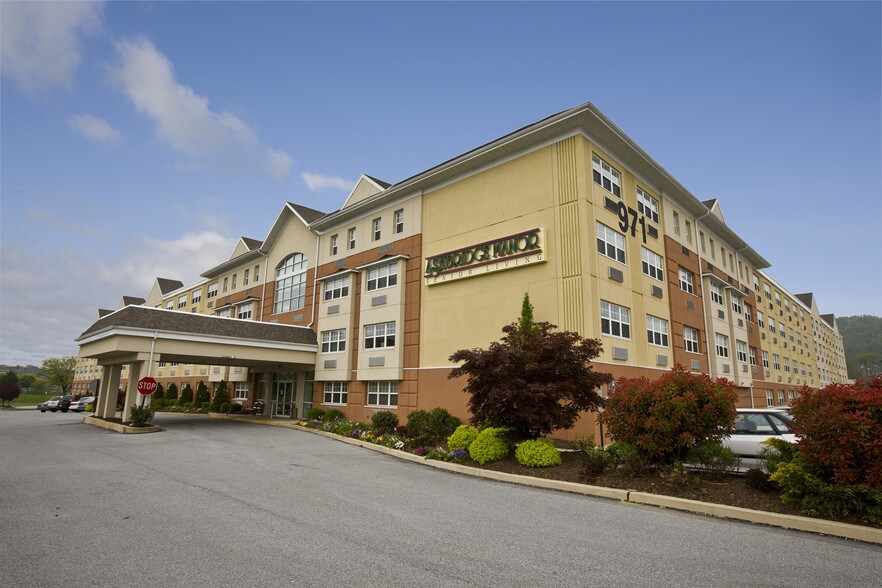 More Photos Of 983 E Lancaster Ave, Downingtown Unknown For Lease