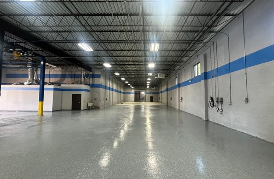 More Photos Of 356-362 Getty Ave, Clifton Warehouse For Lease