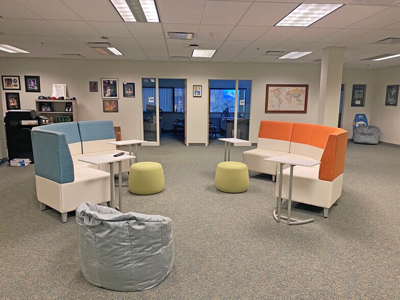 More Photos Of 100 Domain Dr, Exeter Light Distribution For Lease