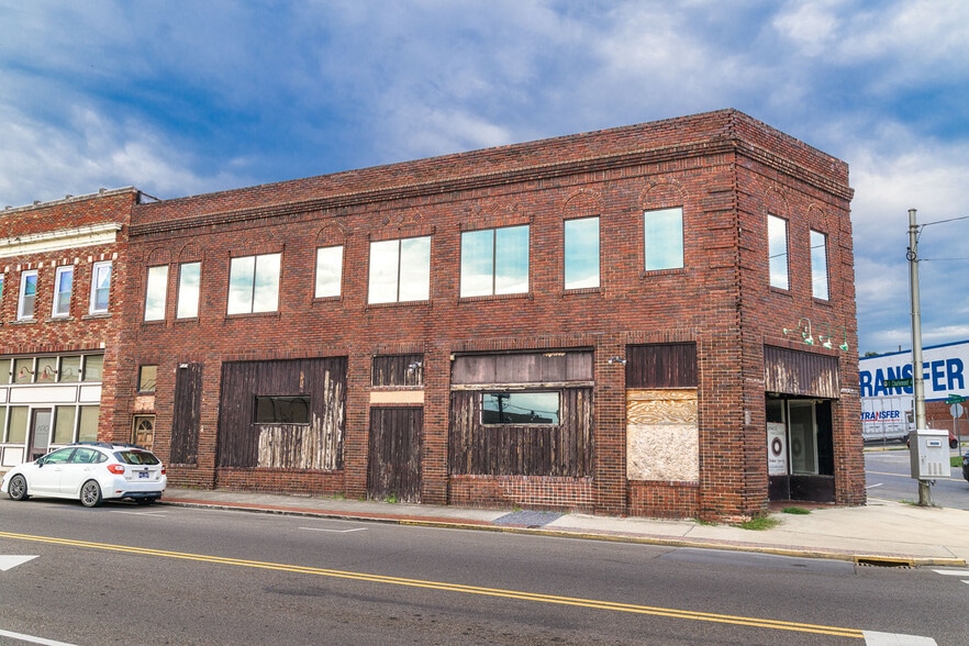 More Photos Of 233 E Sullivan St, Kingsport Storefront For Sale