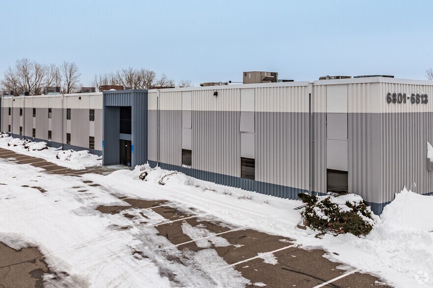 More Photos Of 6801-6813 Shady Oak Rd, Eden Prairie Distribution For Lease