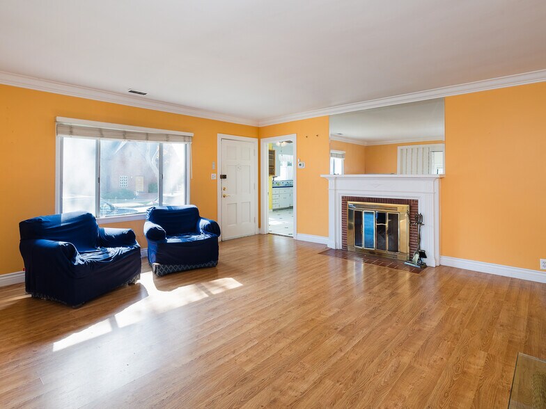 More Photos Of 4381-4385 Overland Ave, Culver City Office Residential For Sale