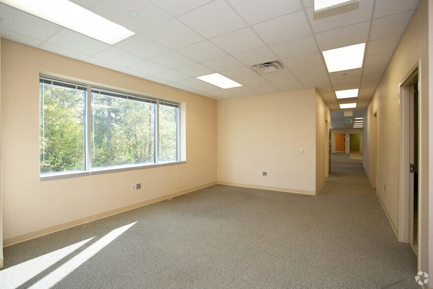 More Photos Of 1501 Maple Ave, Richmond Medical For Lease