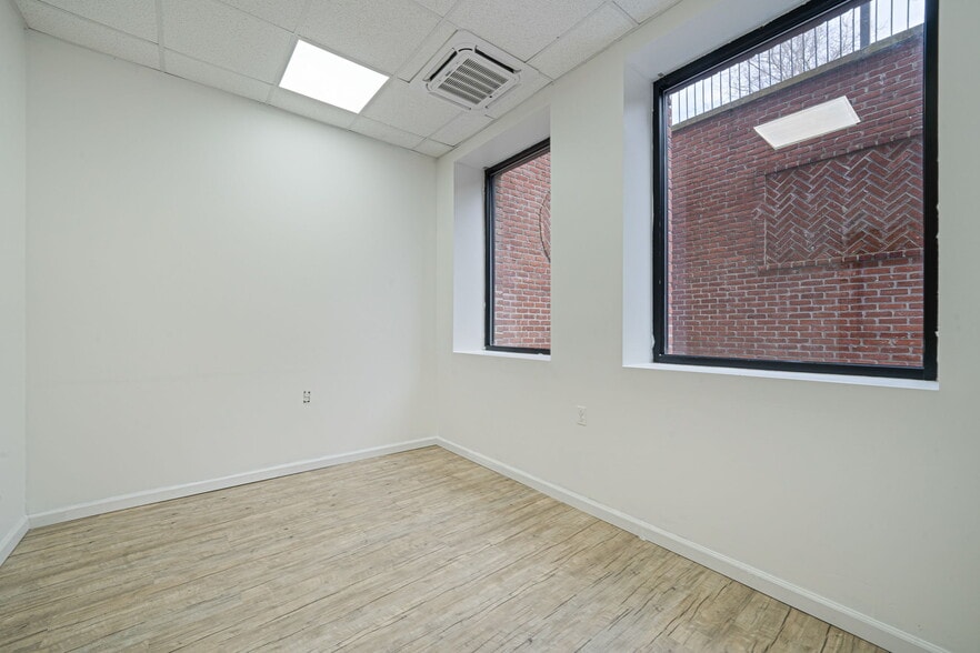 More Photos Of 263-265 Indian Head Rd, Kings Park Medical For Sale