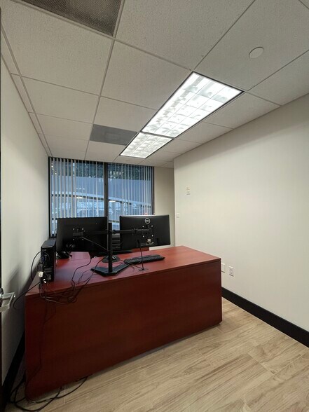More Photos Of 2665 S Bayshore Dr, Coconut Grove Office For Sale