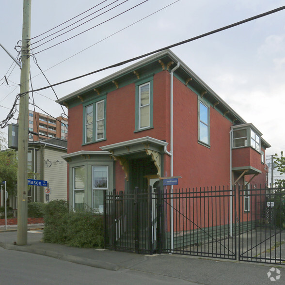 Primary Photo Of 1517 Amelia St, Victoria Office For Sale