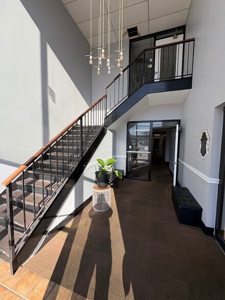 More Photos Of 6022 Jefferson Ave, Newport News Office For Lease