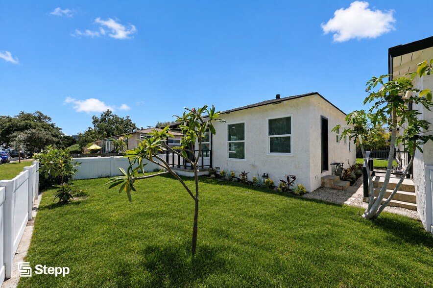 More Photos Of 4332 Andy St, Lakewood Multifamily For Sale