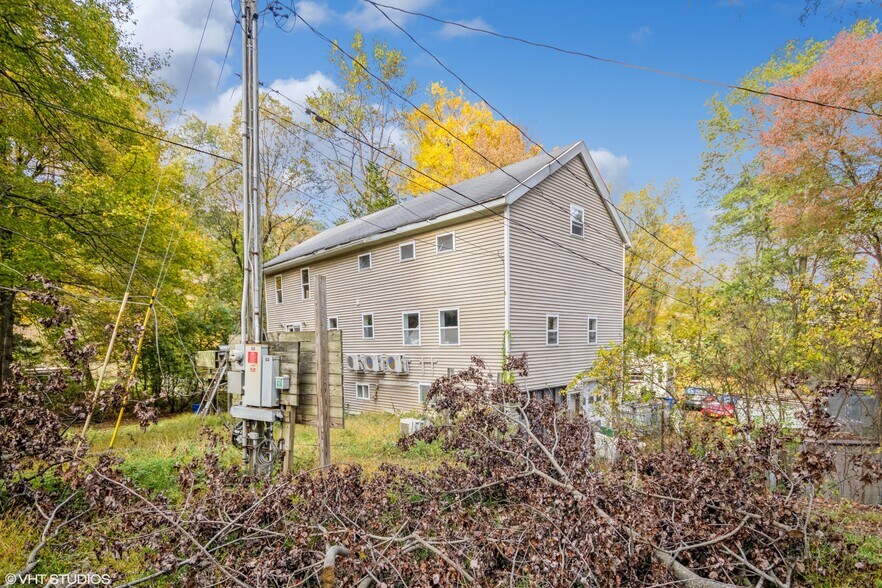 More Photos Of 3 Horsemens Trl, Cold Spring General Retail For Sale