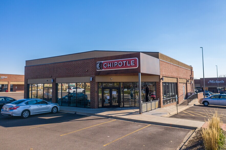 More Photos Of 398-402 W Army Trail Rd, Bloomingdale Unknown For Lease