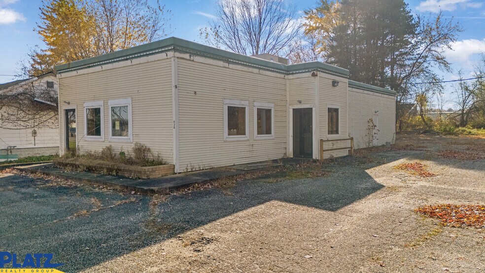 Primary Photo Of 438 E Main St, Andover Freestanding For Lease