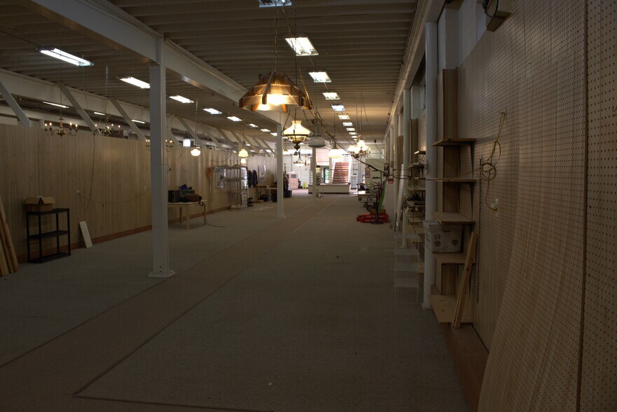 More Photos Of 144 Runnymeade rd, Bunker Hill General Retail For Sale