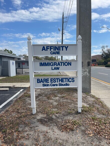 More Photos Of 209 6th Ave, Bradenton Office For Lease