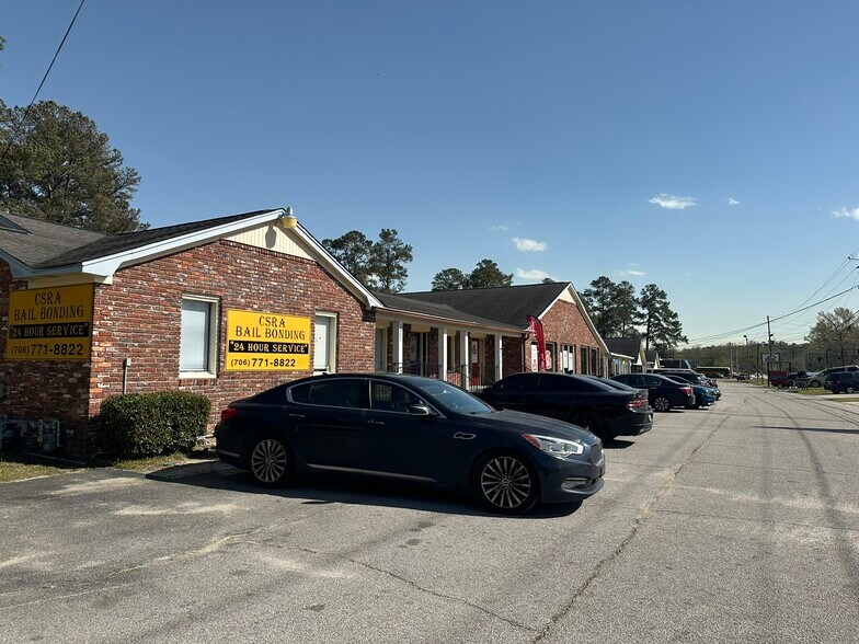 More Photos Of 3452 Peach Orchard Rd, Augusta Storefront For Sale