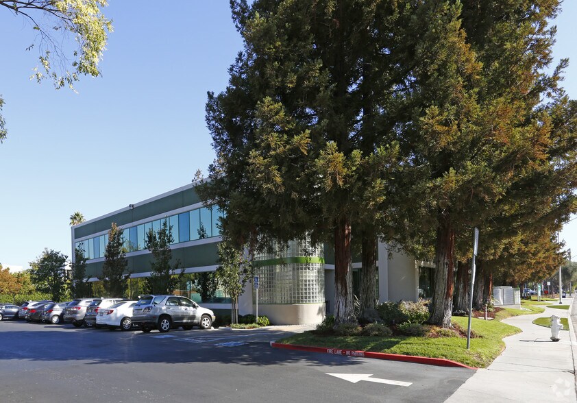 More Photos Of 2855 Kifer Rd, Santa Clara Office For Lease