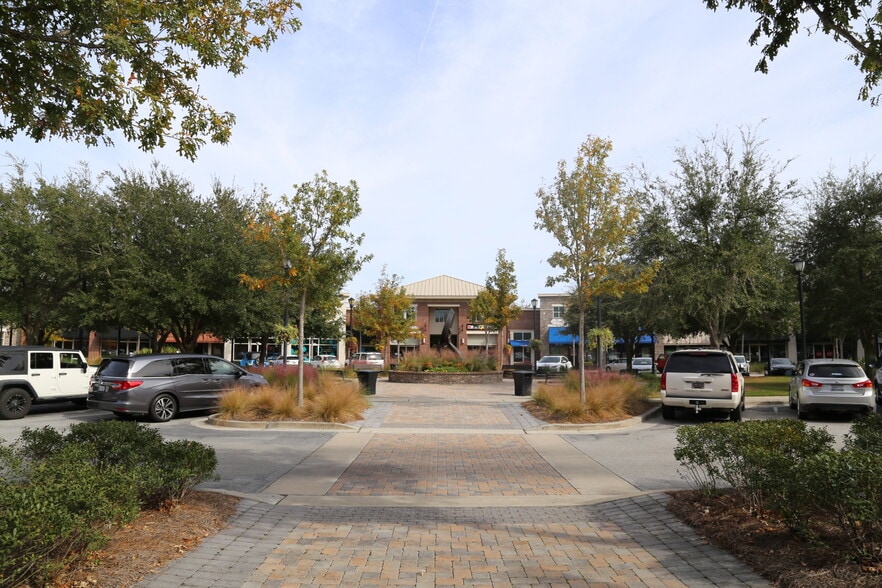 Primary Photo Of 3075 Proprietors Pl, Mount Pleasant Unknown For Lease
