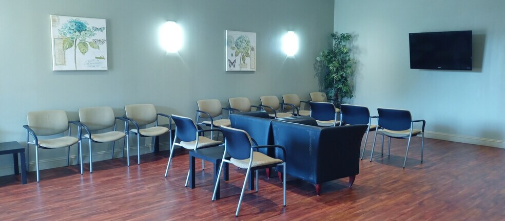 More Photos Of 8919 New Falls Rd, Levittown Storefront For Lease