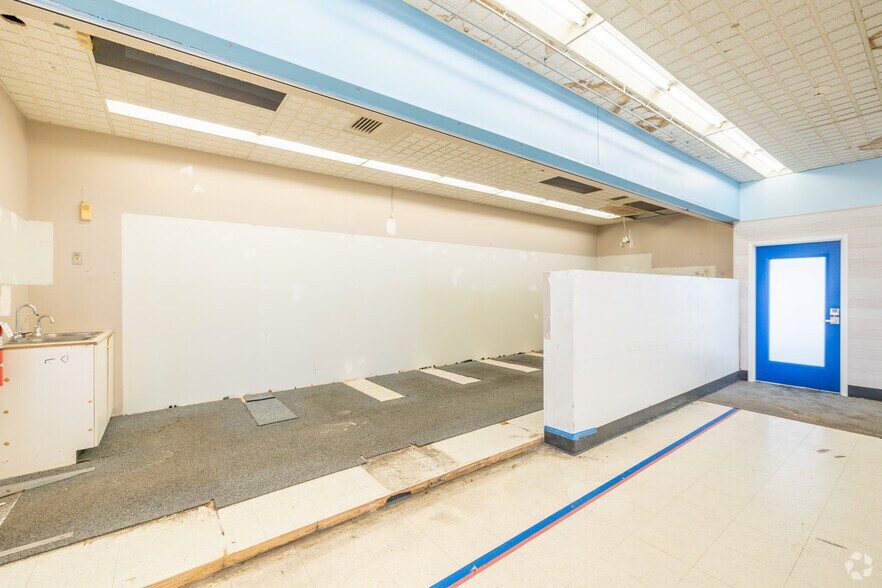 More Photos Of 739 Greenwood Ave, Trenton Freestanding For Lease
