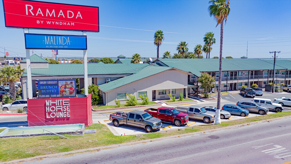 More Photos Of 2101 Veterans Blvd, Del Rio Hotel For Sale