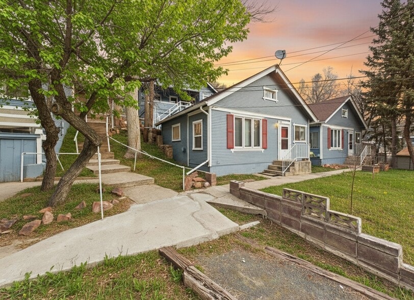 More Photos Of 318 Ruxton Ave, Manitou Springs Multifamily For Sale