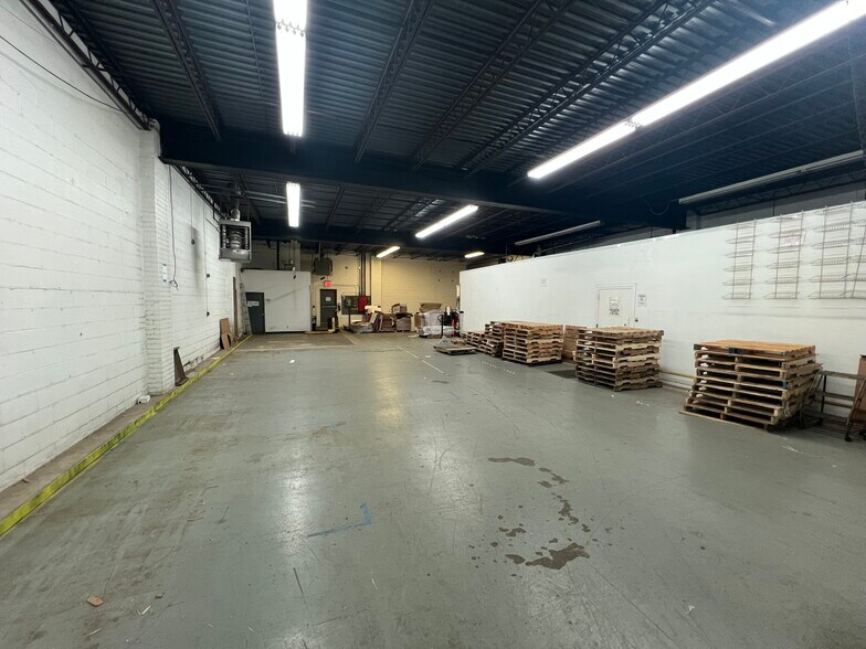 More Photos Of 3353 Noell Ave, Bronx Warehouse For Lease