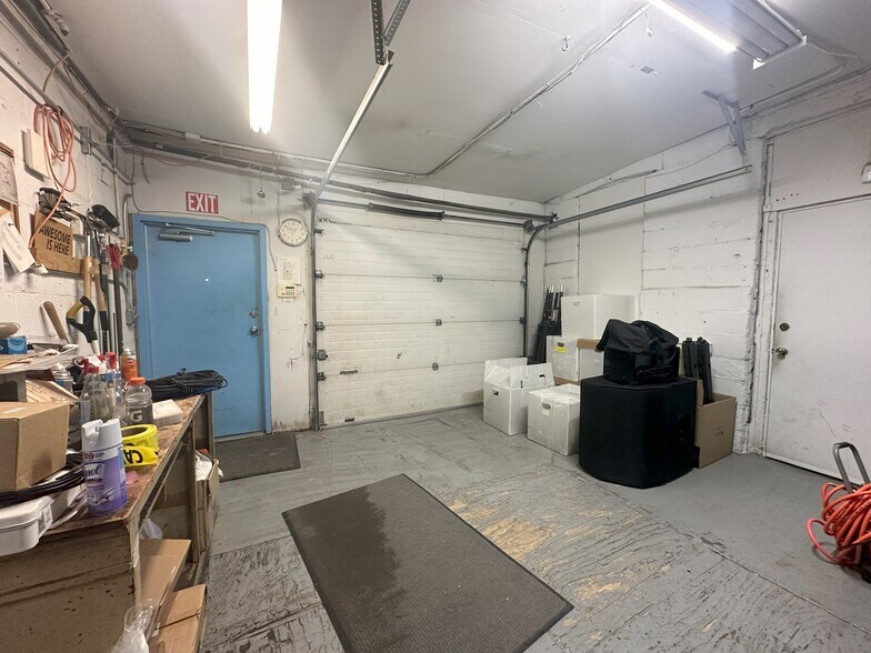 More Photos Of 2322-2324 O St, Lincoln Storefront For Sale