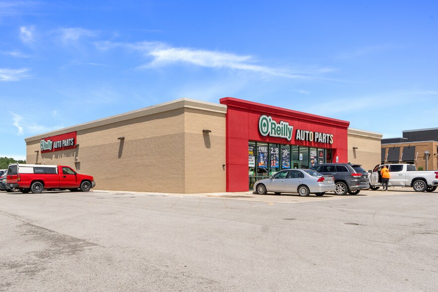 More Photos Of 440 Fortman Dr, Saint Marys Freestanding For Sale