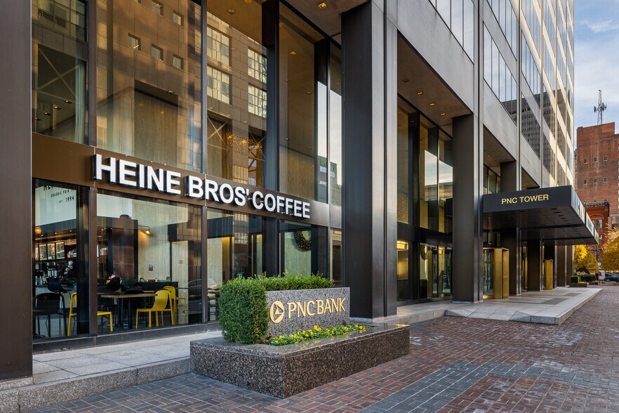 More Photos Of 101 S 5th St, Louisville Office For Lease