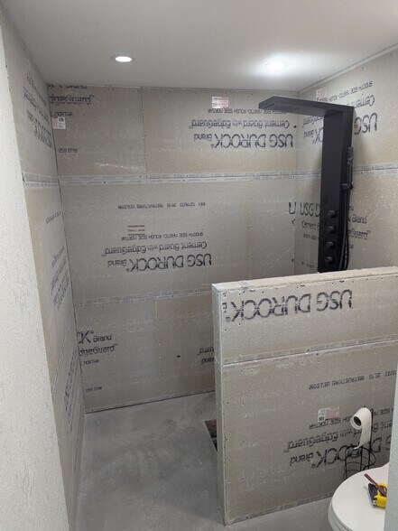 More Photos Of 125 & 139 Hannon Ln, Darby Restaurant For Sale