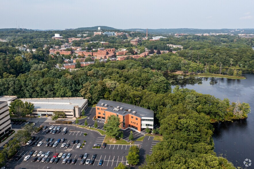 More Photos Of 746 South St, Waltham Office For Lease