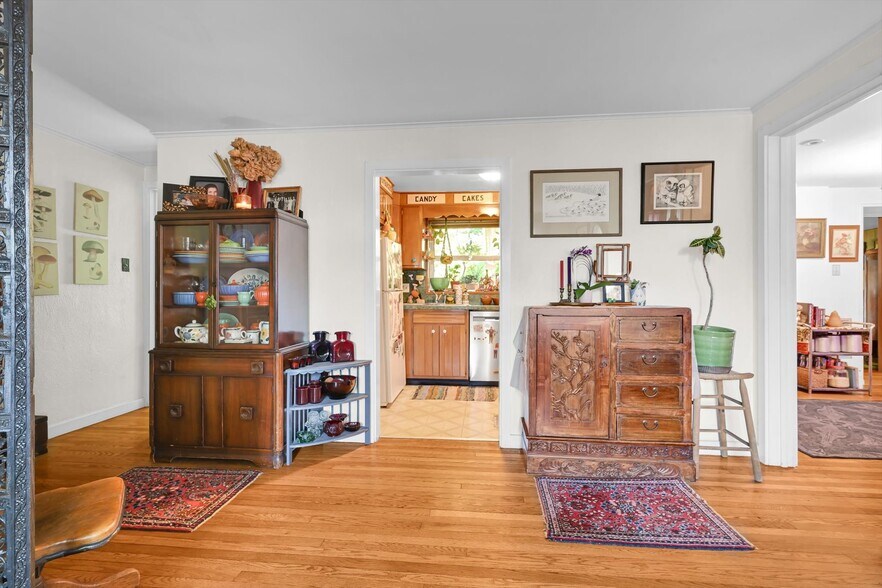 More Photos Of 1305 Hampden Blvd, Reading Multifamily For Sale